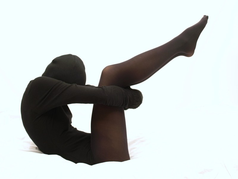 Ceci n’est pas une femme. by Miruna Mazilu